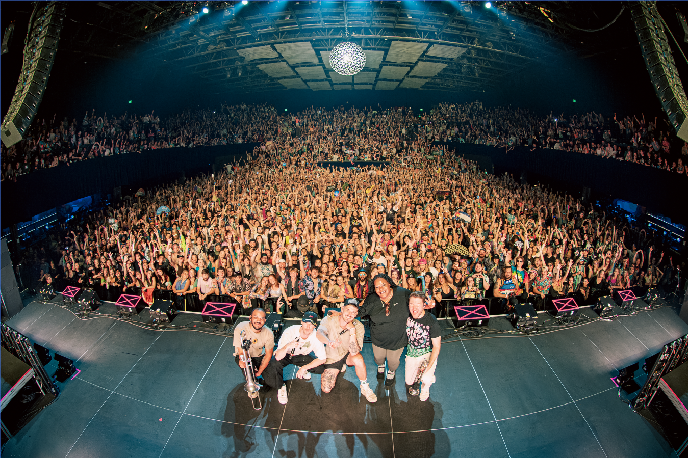 GRIZ - AT MISSION BALLROOM / FAMILY PHOTO (FAREWELL SHOWS)
